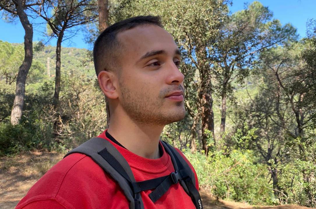 Mauri explica su operación de implantación de lentes ICL con el especialista Dr. David Andreu